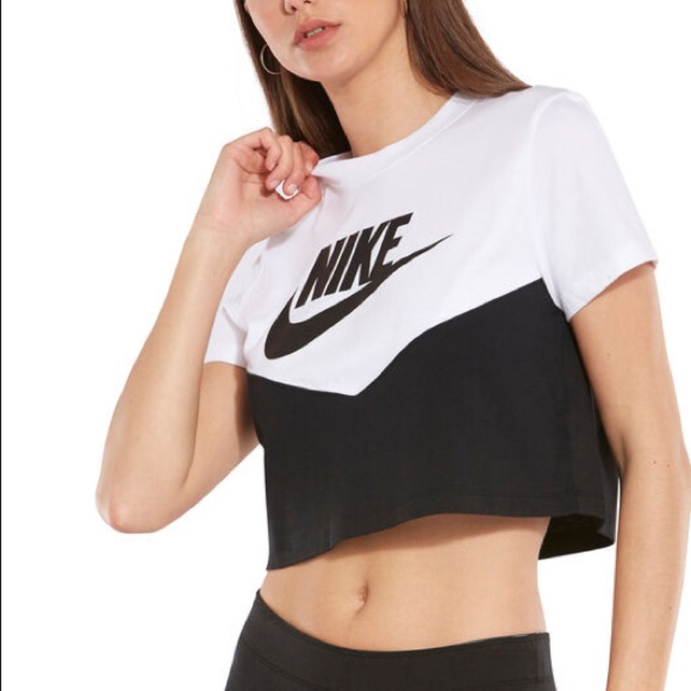 Nike crop top small